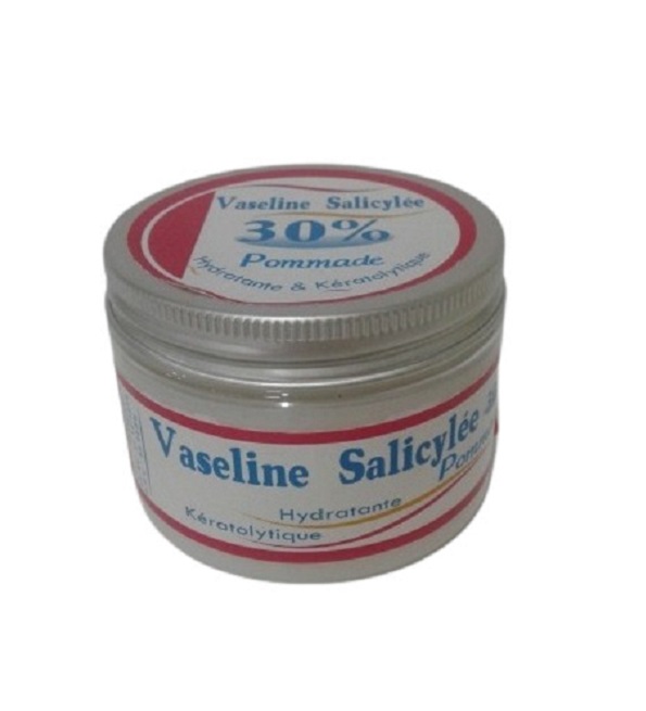 vaseline-salicylee-30-pommade-hydratante-120g.jpg